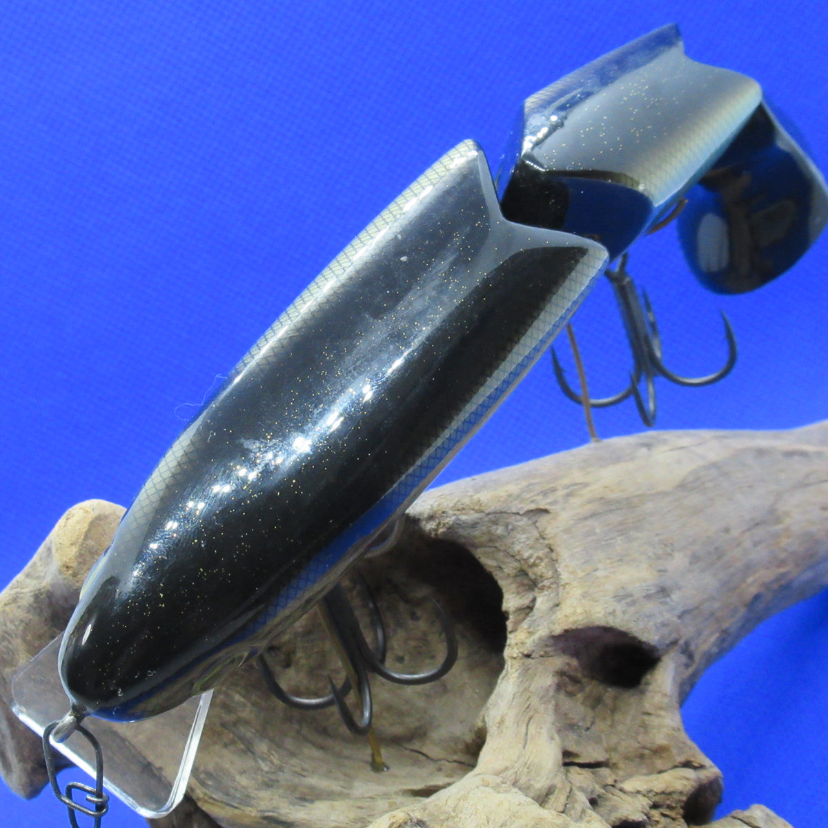 Timber Flash Noisy Dachs [Used] – JAPAN FISHING TACKLE