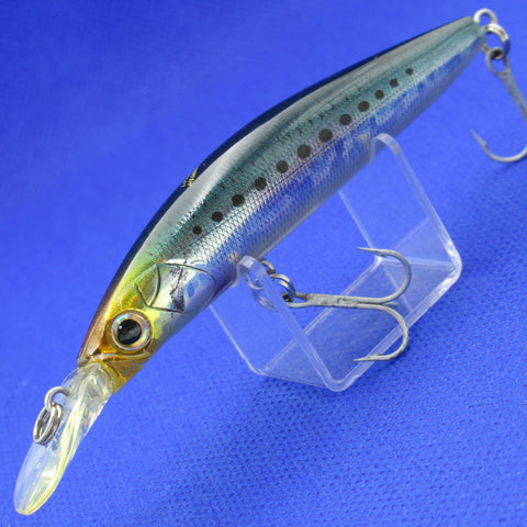 LIP IN BAIT S [Used]